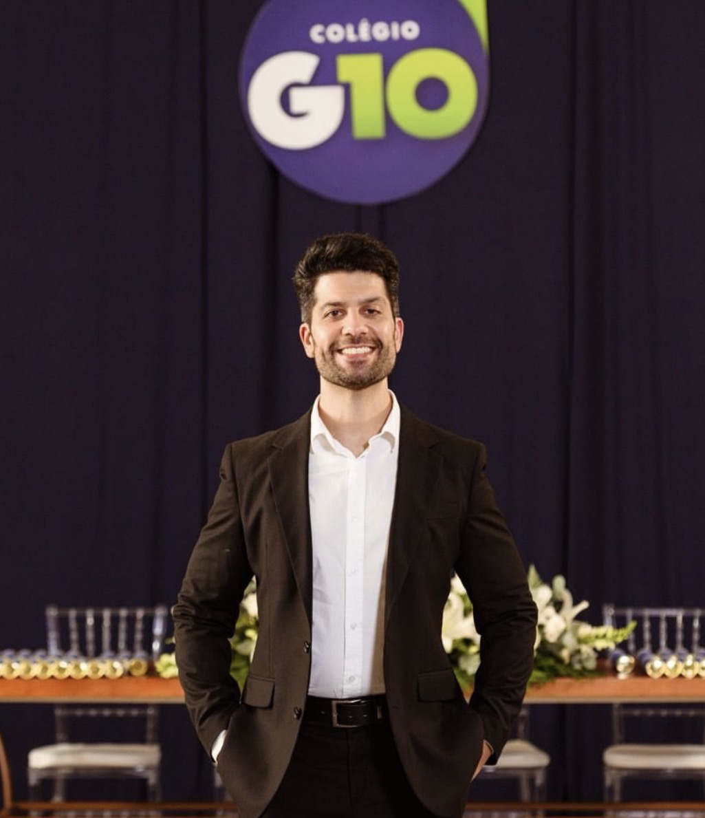 Diego Crivellaro, diretor da escola Colégio G10